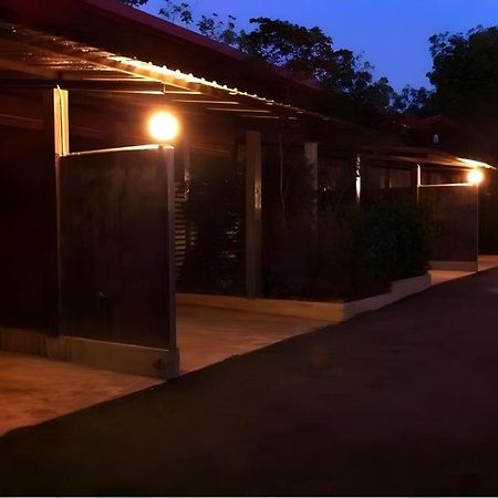 Secret Garden Trang Resort 外观 照片